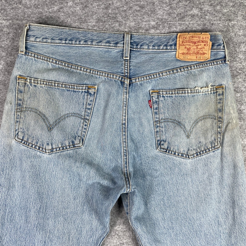 VTG Levis 501 Jeans Mens 36x32 Light Wash Thrashed Distressed Straight Leg Y2K - Picture 4 of 10
